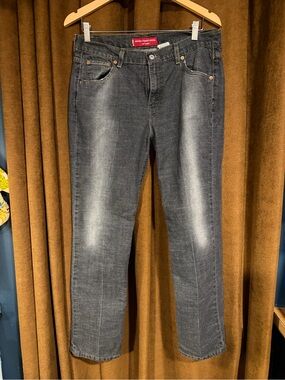 Levi's Women's Gray Faded Straight-Leg Jeans